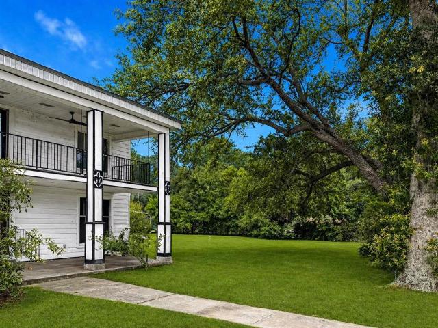 House for sale in Iowa, Louisiana