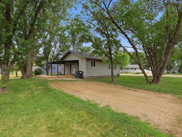 House for sale in Salem, South Dakota