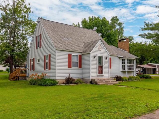 House for sale in De Soto, Illinois