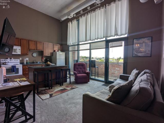 Condo for sale in Sandusky