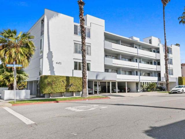 Apartment for rent in Santa Monica, California