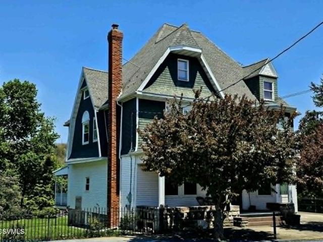 House for sale in Mount Carmel, Pennsylvania