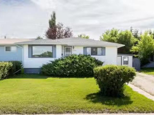 House for sale in Innisfail, Alberta