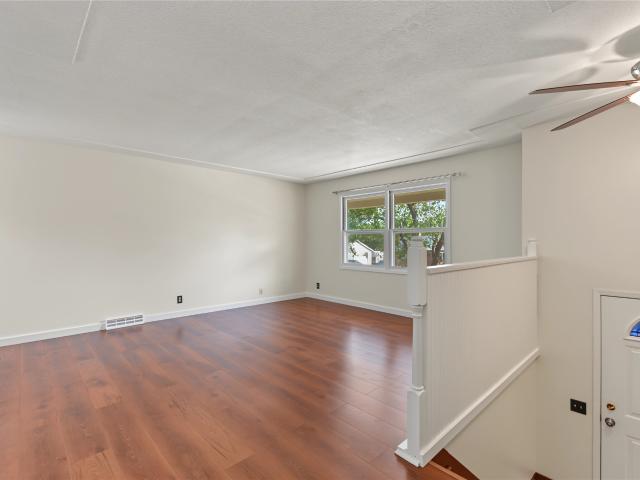 House for sale in MacRae Highlands, Urbandale