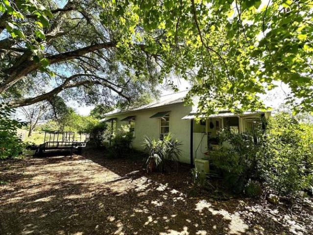 House for sale in Bell, Florida