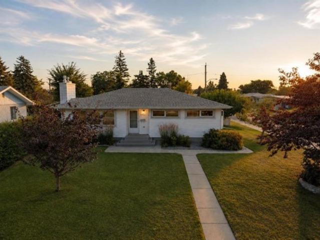 House for sale in Alberta