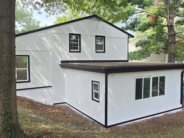 House for sale in Brookfield, Chantilly