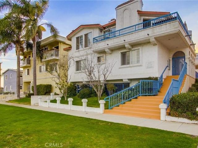 Condo for sale in Canoga Park, California