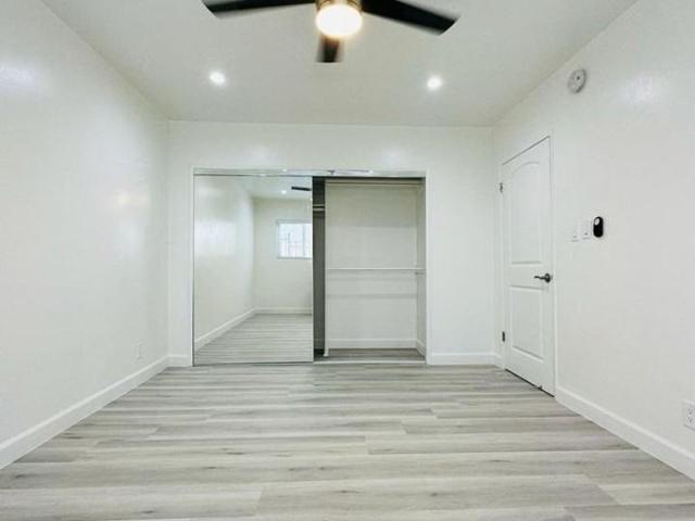 Apartment for rent in Canoga Park, California