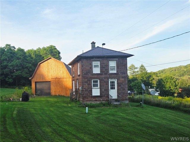 House for sale in Town of Humphrey, Town of Great Valley