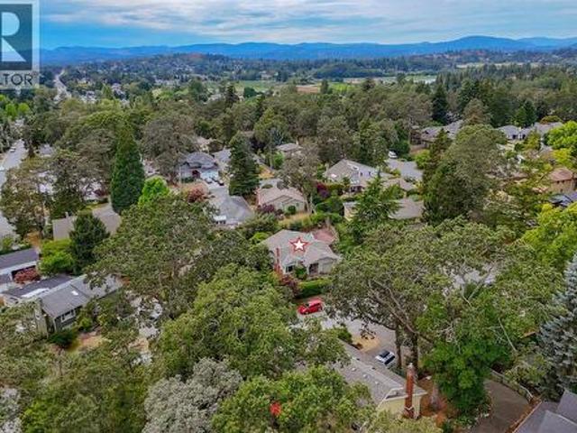 House for sale in Saanich, British Columbia
