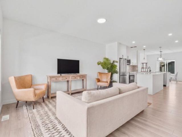 House for sale in Wedgewood, Alberta