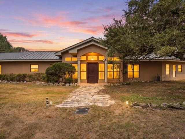 House for sale in Marion, Texas