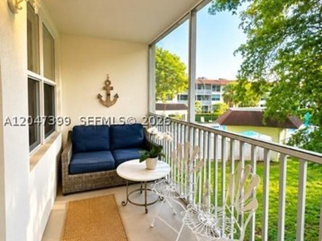 Condo for sale in Oakland Park, Florida