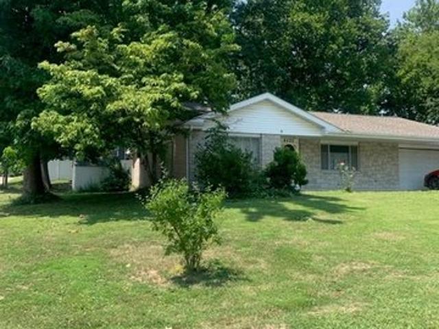 House for sale in Alton, Illinois