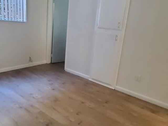 Apartment for rent in Canoga Park, California
