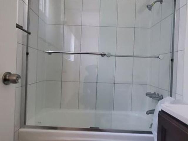 Apartment for rent in Canoga Park, California