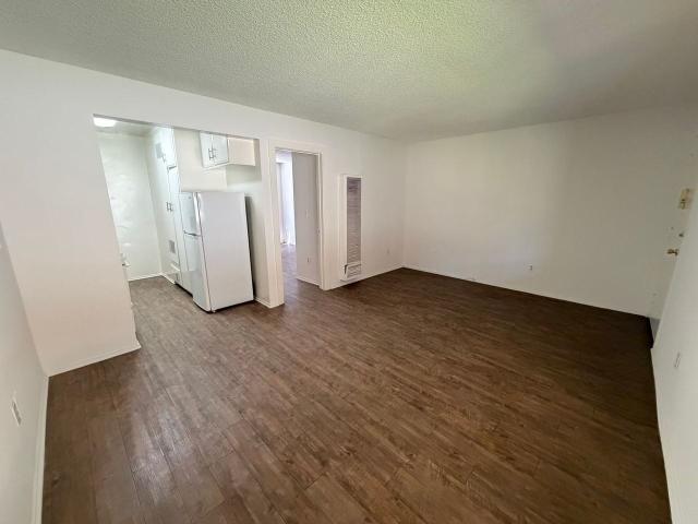 Apartment for rent in Canoga Park, California