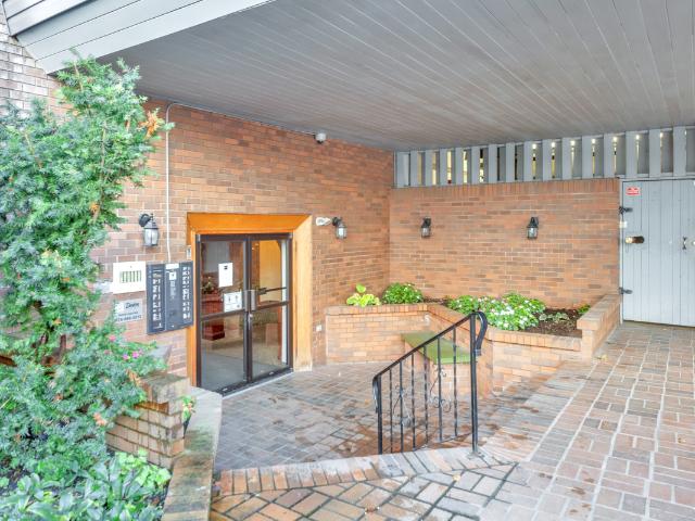 Apartment for rent in Saanich, British Columbia