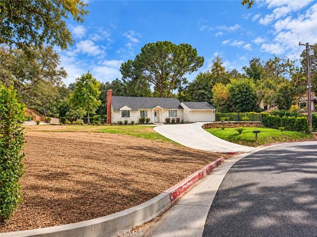 House for sale in La Cañada Flintridge, Los Angeles County