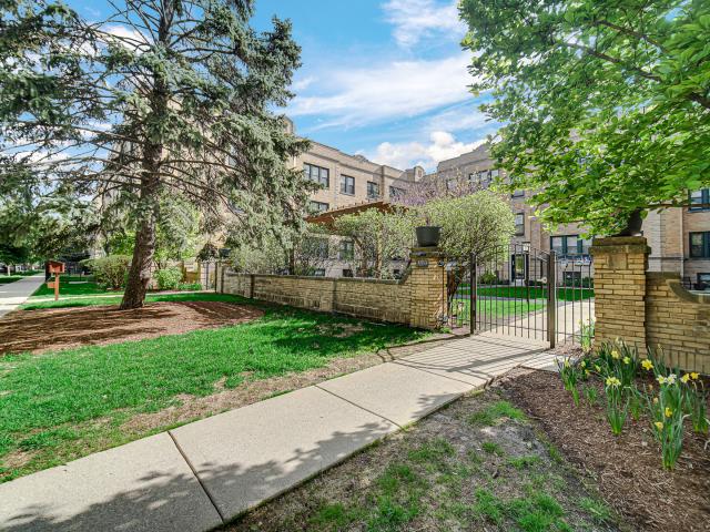 Condo for sale in Chicago Park, Illinois