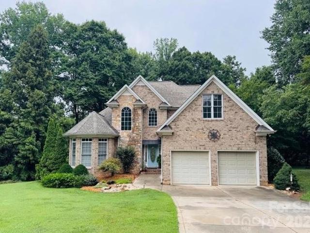 House for sale in Cramerton, North Carolina