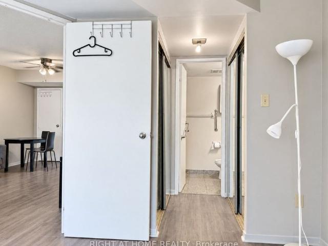 House for rent in Toronto Centre, Toronto