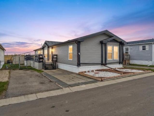 House for sale in Huxley, Calgary