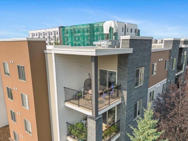 Apartment for sale in Wedgewood, Alberta