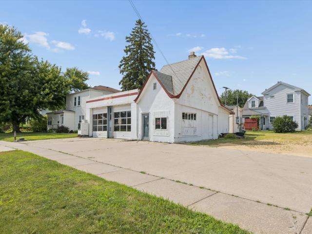 Commercial for sale in De Witt, Iowa