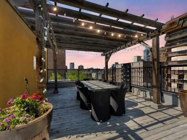 Apartment for sale in Northwest, Alberta