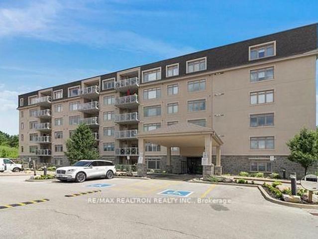 Condo for sale in Toronto, Golden Horseshoe