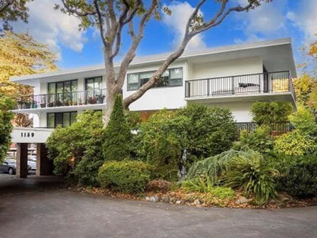 Condo for sale in Oak Bay, British Columbia