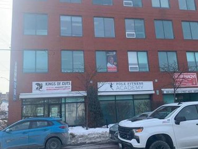 Commercial for rent in Hintonburg Shopping Area, Ottawa