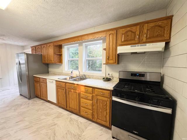 House for sale in Shoals, Martin County