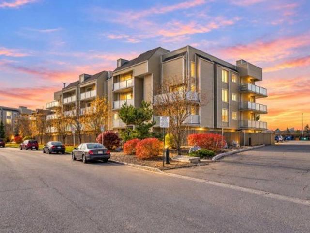 Condo for sale in Varsity, Calgary