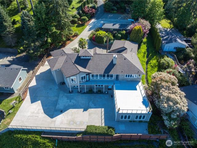House for sale in Fox Island, Washington