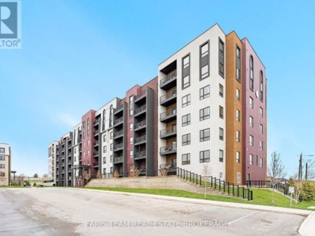 Condo for sale in Barrie, Central Ontario