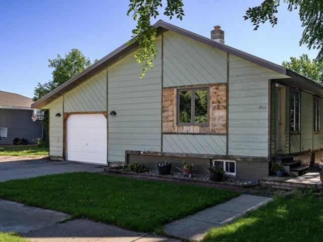 House for sale in Hazen, North Dakota