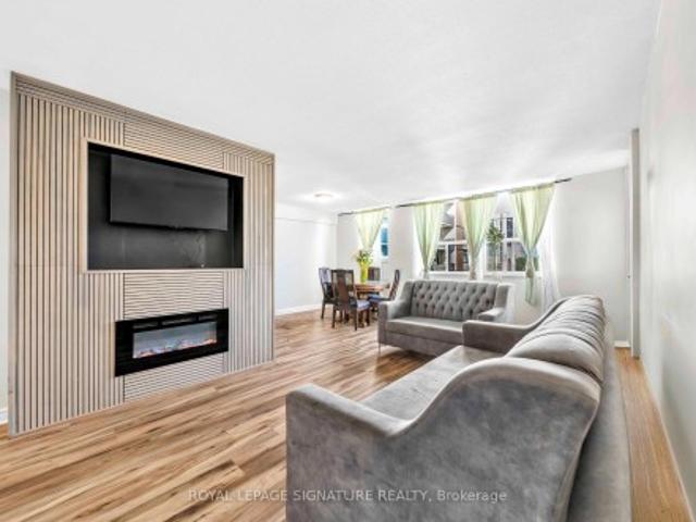 Condo for sale in Humber River—Black Creek, Toronto