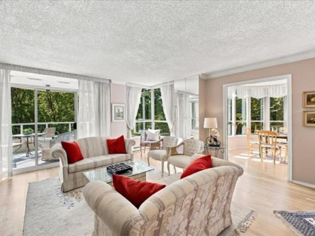 Property for sale in Deep Cove, Metro Vancouver Regional District