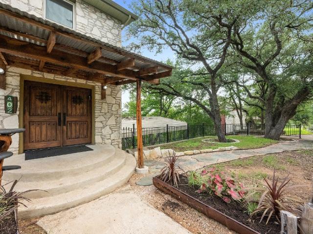 House for sale in Manchaca, Texas