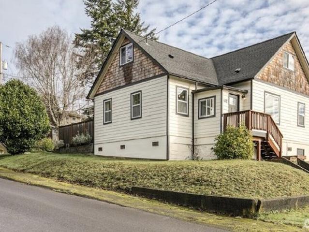 House for sale in Aberdeen, Washington