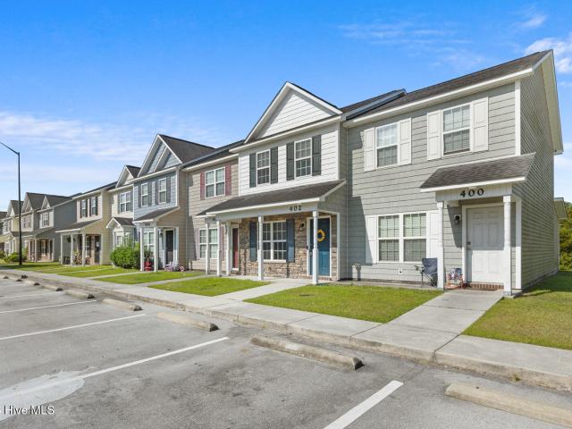 Townhouse for sale in Jacksonville, North Carolina