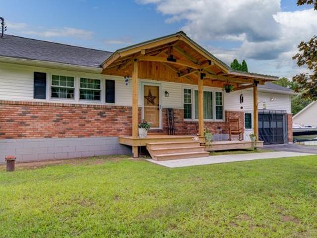 House for sale in Saratoga, New York