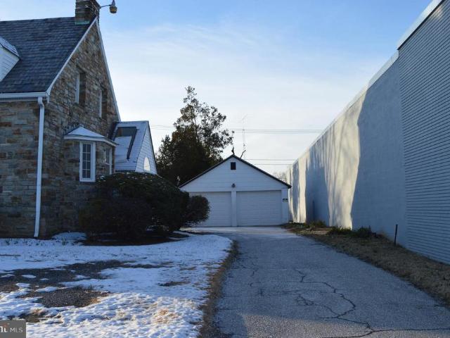 Commercial for sale in Glen Burnie, Maryland