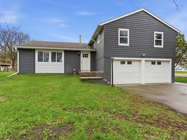 House for sale in Hartford, South Dakota
