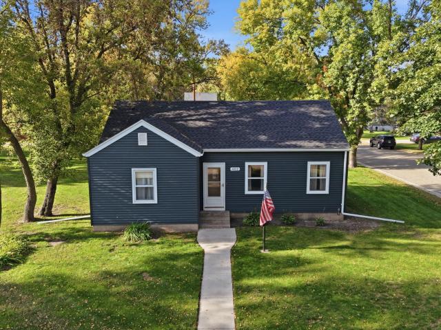 House for sale in Raymond, Kandiyohi County