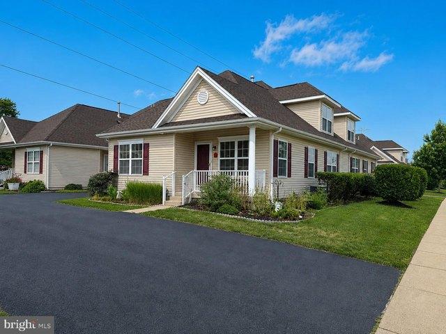 Townhouse for sale in Clementon, New Jersey
