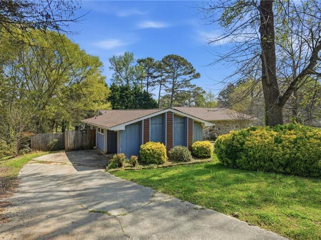 House for sale in Lilburn, Georgia